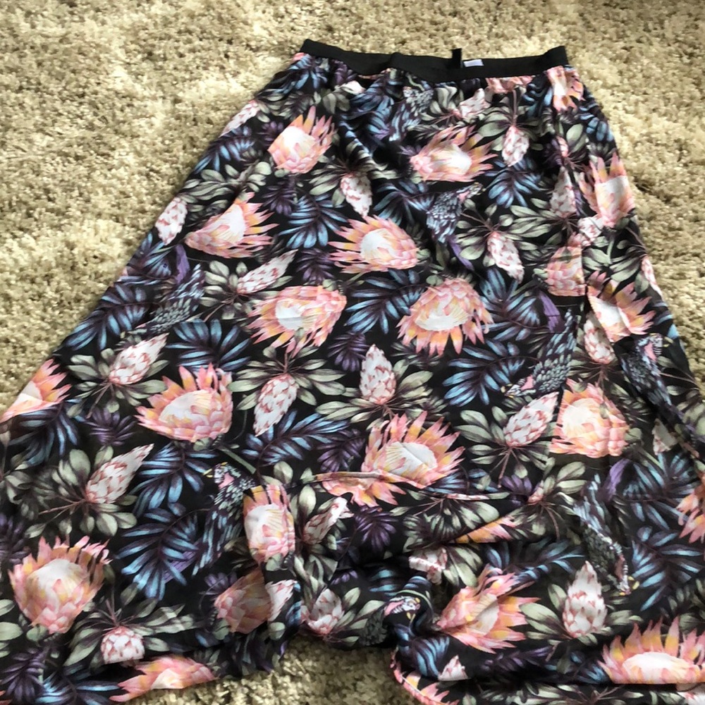 Flower skirt. Sheer bottom size 10